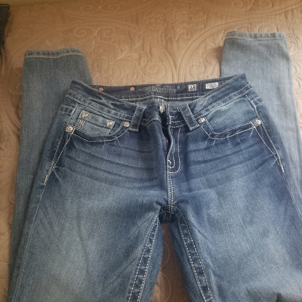 Jeans - Picture 2 of 3